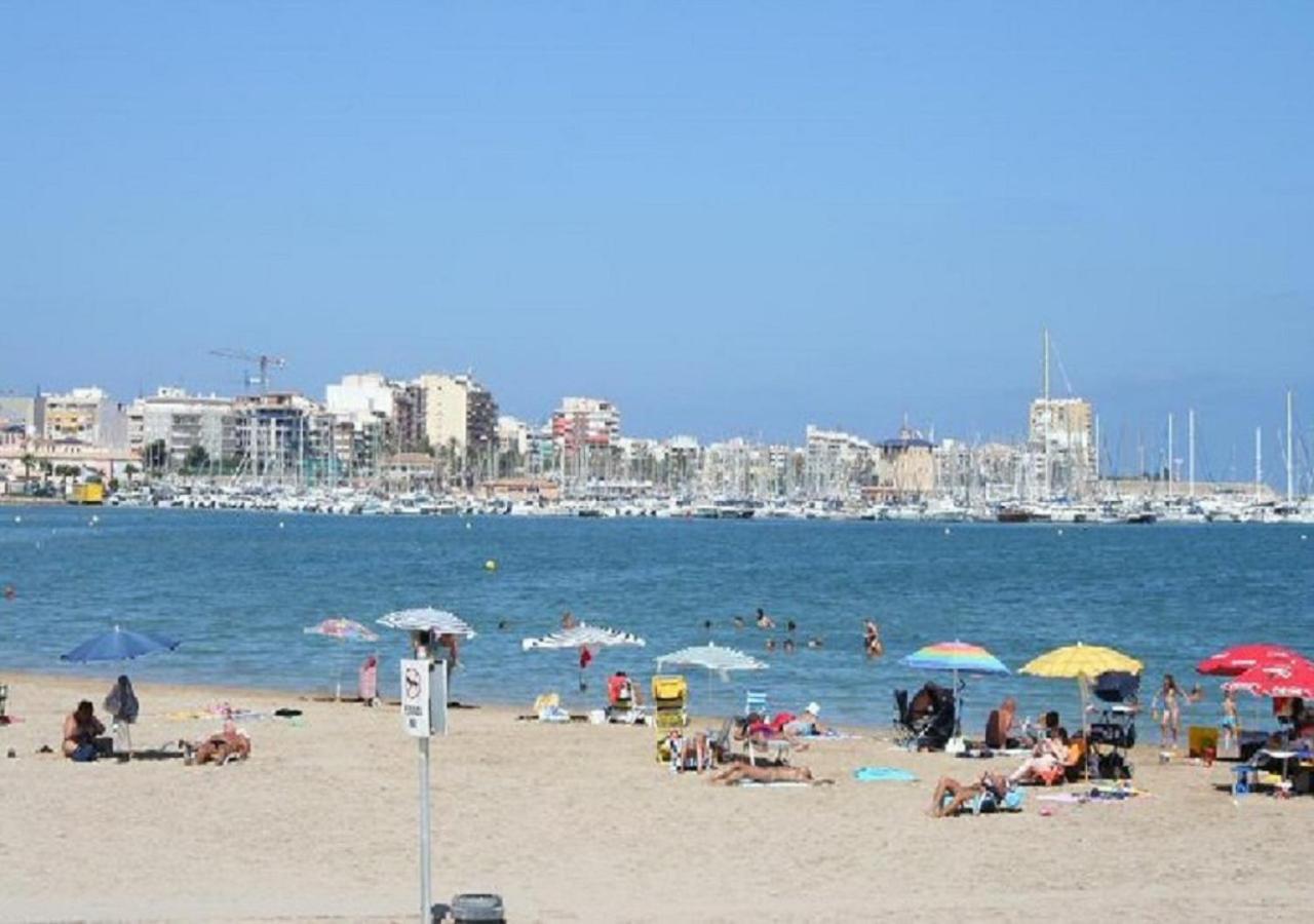 Torrevieja, La Torreta Ground Floor Apartment With Large Private Patio Garden Εξωτερικό φωτογραφία